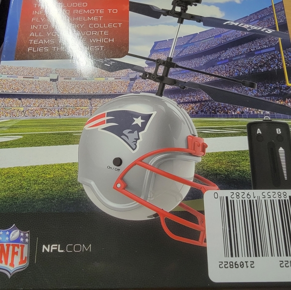 New In Box NFL New England Patriots helmet flyer w remote - Picture 5 of 8